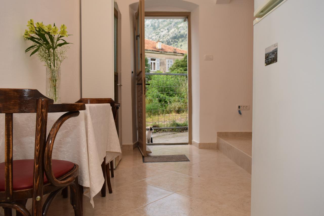 Apartment Monika Kotor Exteriér fotografie