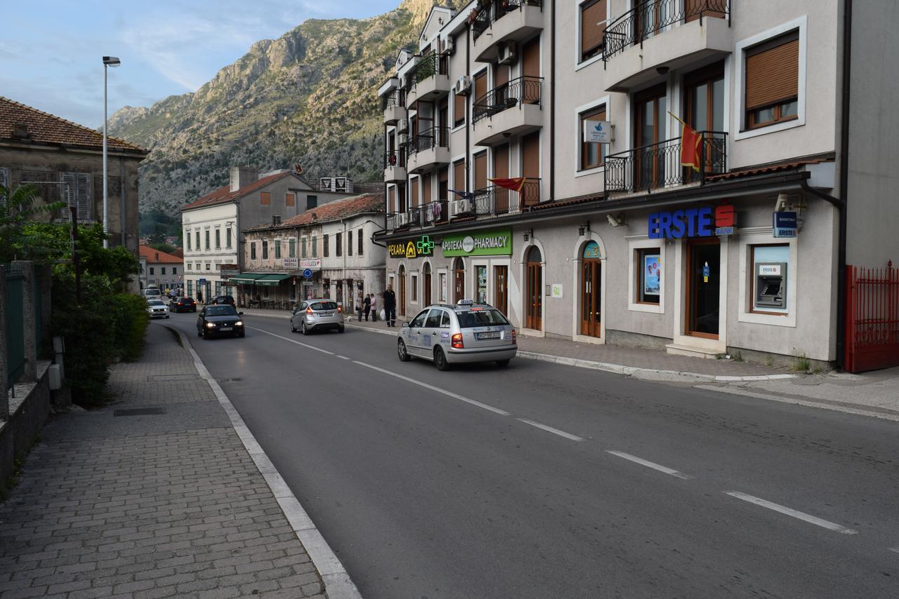 Apartment Monika Kotor Exteriér fotografie